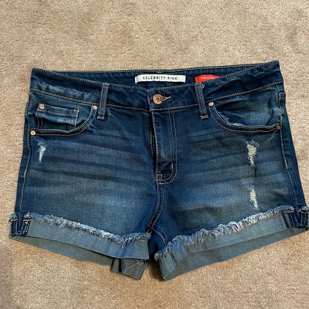 Celebrity pink The Honey jean cuff denim shorts 3” inseam size 7/28